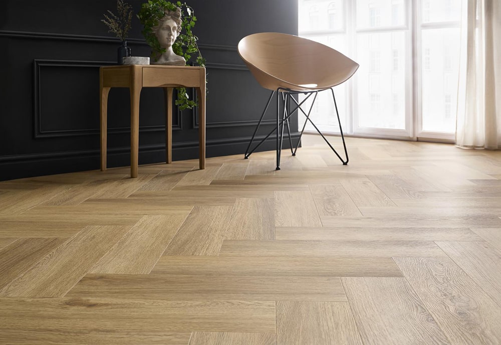 Pardoseala SPC, 5 mm, Amaron Herringbone, Burbon Oak, Arbiton